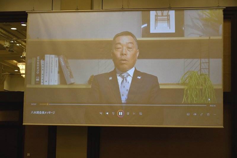 挨拶するJA茨城県中央会会長（メッセージ動画）　八木岡 努様　