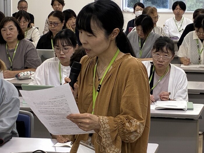 各グループから交流の中での特徴的な内容を発表